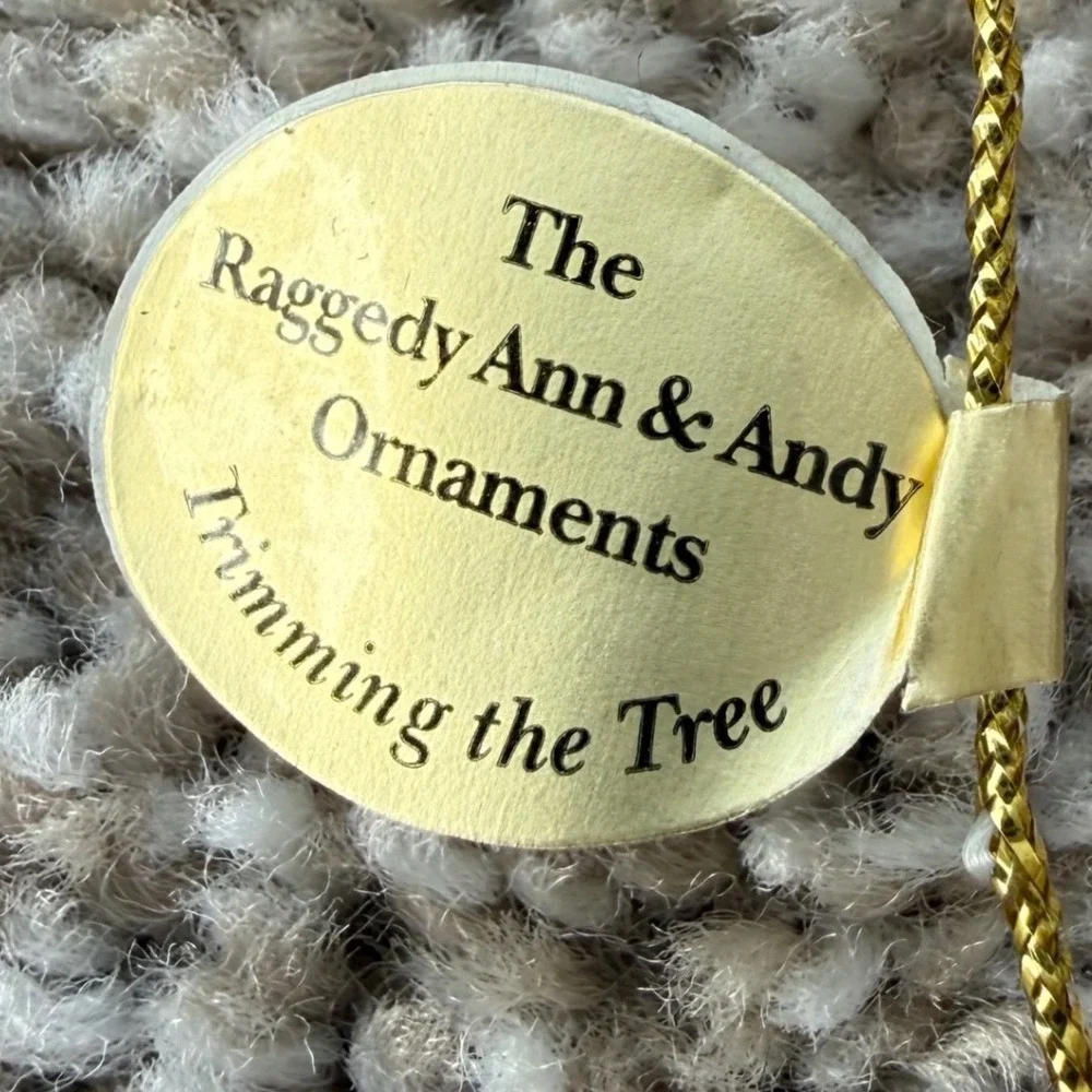 NWT Danbury Mint Raggedy Ann & Andy Trimming The Tree Ornament Simon & Schuster‎